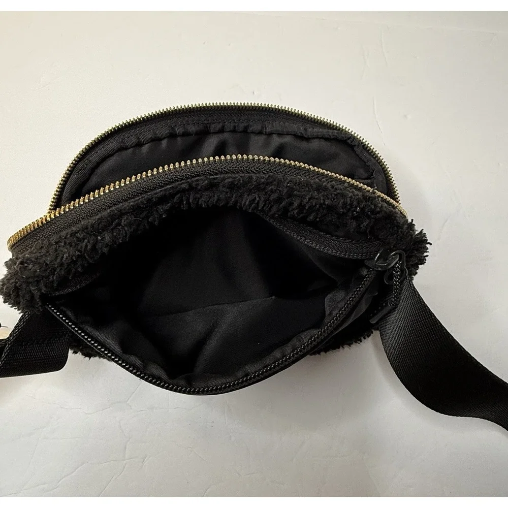 Lululemon Everywhere Belt Bag Black Fuzzy Fleece Crossbody Utility Y2K Goth Emo